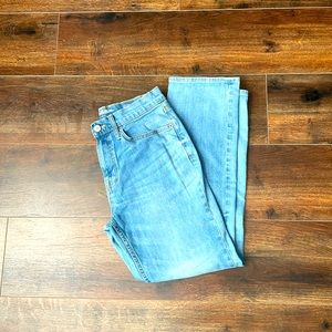 Good Fellow &Co. Total Flex Straight Light Wash Jeans Size 30W X 30L.